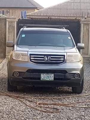 A picture of Honda Pilot 2010 Purely first Body working perfect nothing to