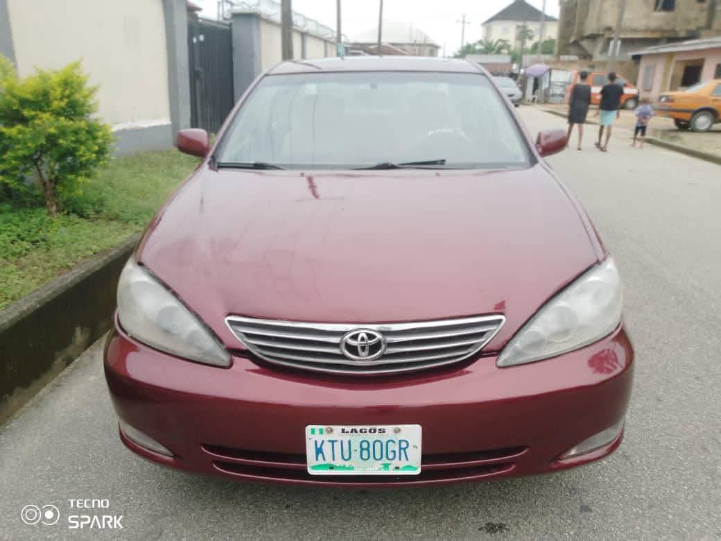 A picture of 2005 TOYOTA CAMRY 03 04