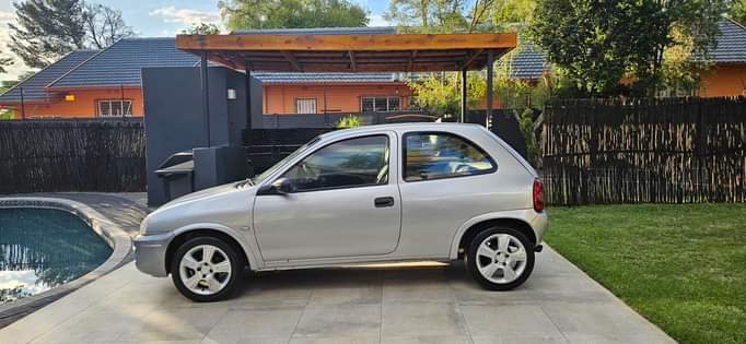 AUTO F.