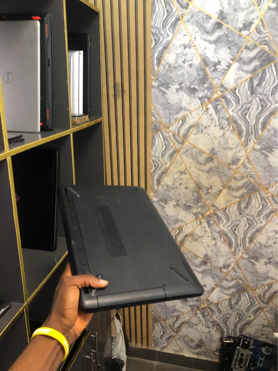 A picture of HP 15