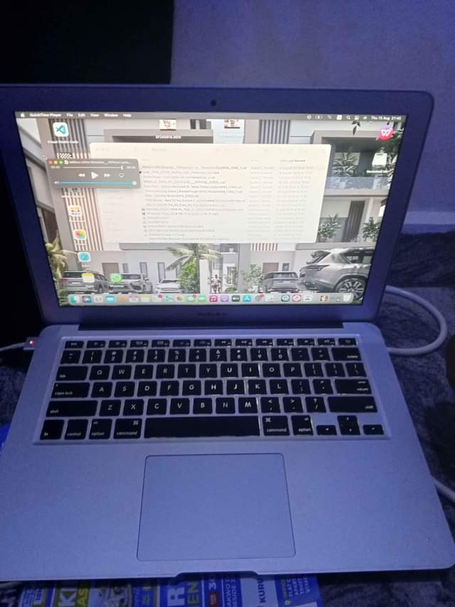 A picture of MacBook Air 2017