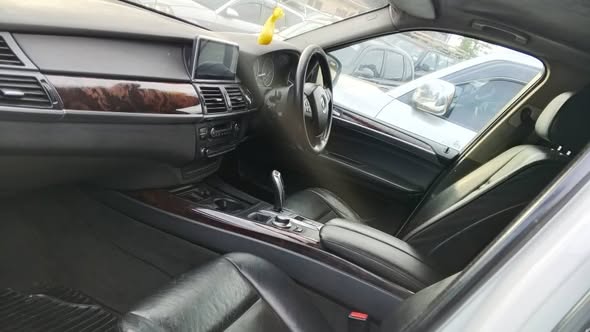 A picture of Bmw x5 petrol