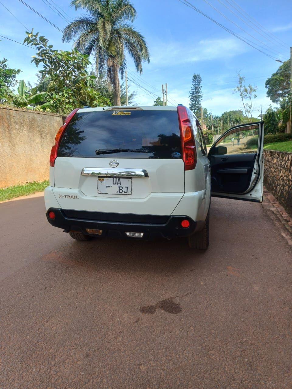 A picture of Nissan xtrail 23m money needed