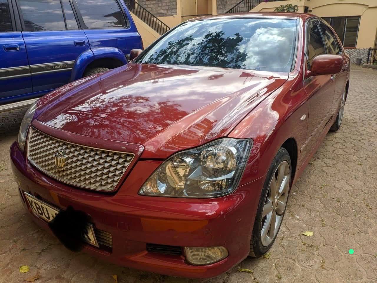 toyota crown athlete