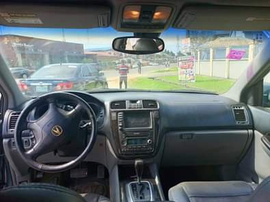 A picture of Neatly used Toyota MDX 2004 model with sound engine available