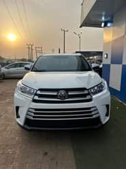 A picture of Toks standard XLE edition highlander 2015 16 registered but not