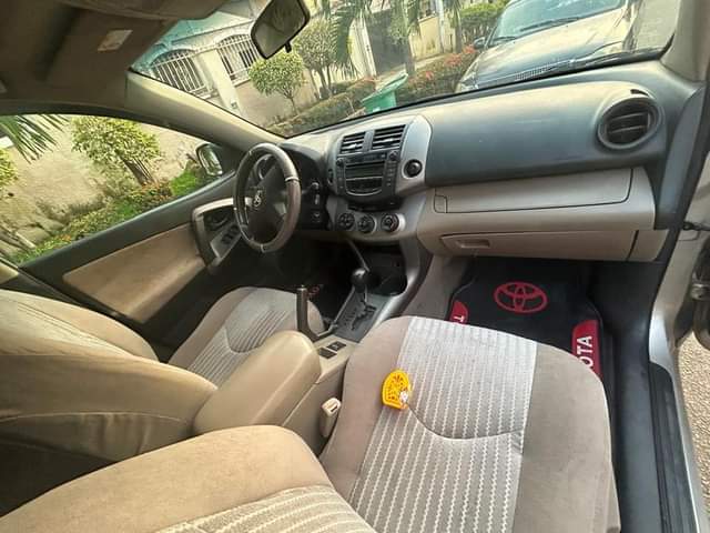 A picture of TOYOTA RAV4 2008 MODEL PRICE 6.8M LOCATION ENUGU CALL 08137179591