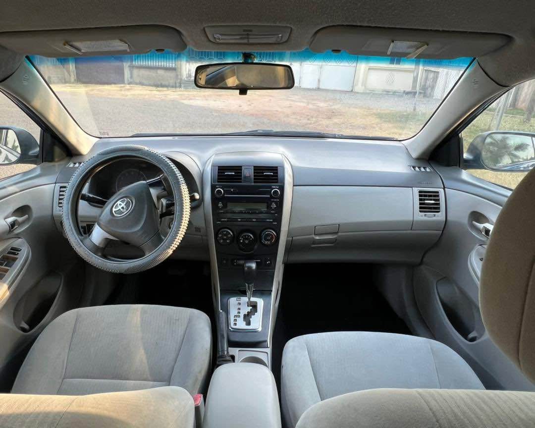 A picture of 2010 FOREIGN USED STANDARD EXTREMELY PRISTINELY PREMIUMLY SUPER CLEAN AND