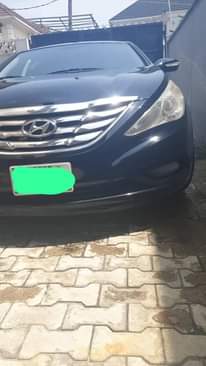 A picture of Hyundai sonata 012