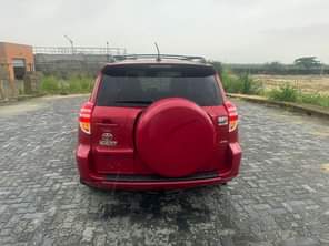 A picture of wow This is pristine clean Tokubo standard Toyota rav4 2012