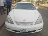 A picture of Lexus ES300