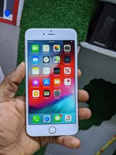 A picture of I phone 6 gb 64