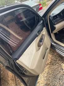 A picture of An Extremely Clean 2014 Camry with untempered engine and gear