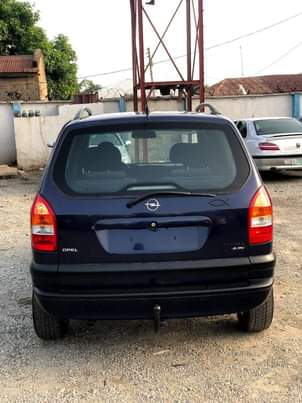 A picture of Car