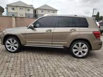 A picture of 2010 Mercedes Benz GLK350