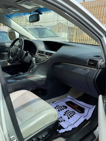 A picture of 2016 LEXUS RX 350
