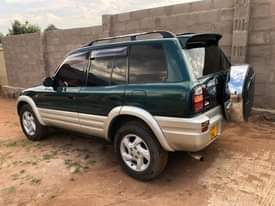 A picture of Toyota rav 4 inauzwa