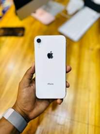 A picture of IPhone 8