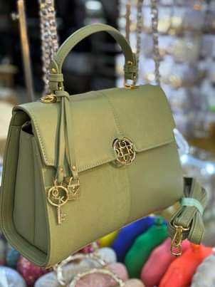 A picture of Ladies classy bags