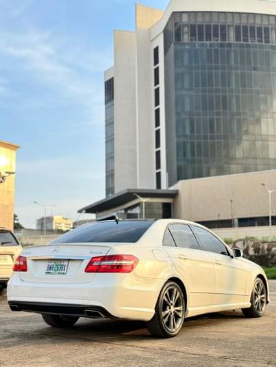 A picture of 2010 Mercedes Benz E 350