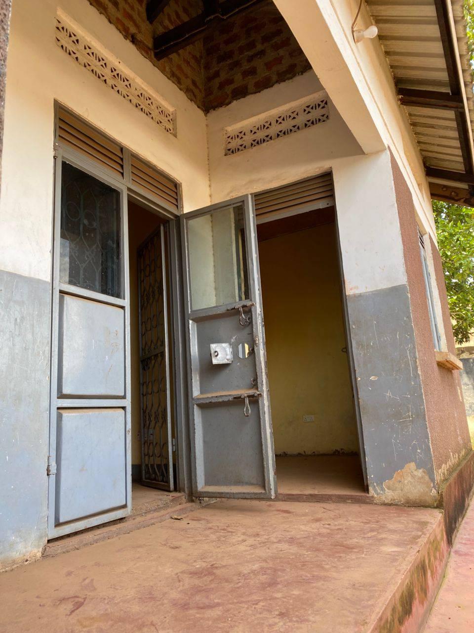 A picture of Family Simple House For Sale Kagoma Bombo rd 36 3