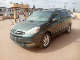 A picture of Toyota sienna registered xle