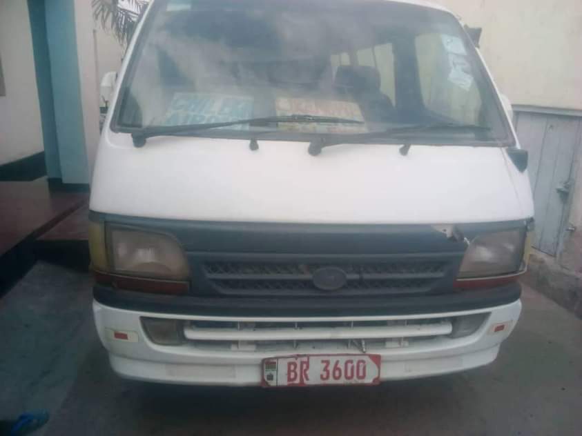 used toyota hiace