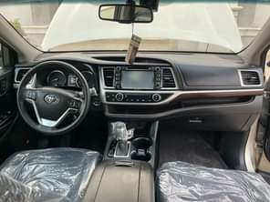 A picture of BIG MEN DEALZ FOREIGN USED TOYOTA HIGHLANDER LIMITED YEAR 2014