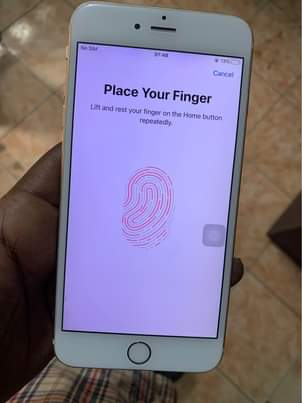 A picture of iPhone 6S Plus 128GB