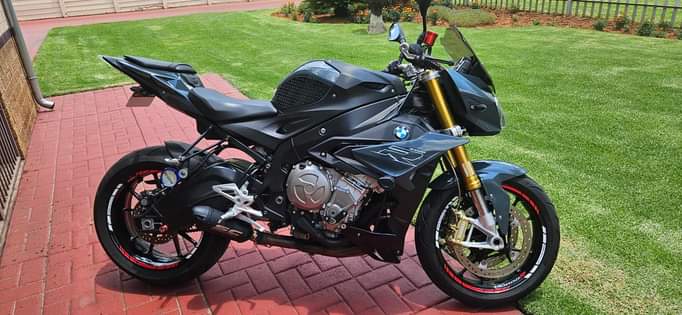 CARS,BAKKIES,BIKES A.