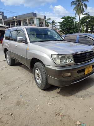 A picture of TOYOTA LAND CRUISE AMAZON