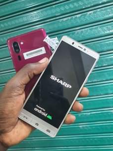 A picture of Sharp A001 32GB 4000mAh 120 000 tu