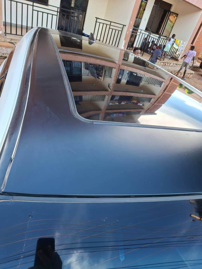 A picture of HARRIER 2016 UGX 70M NEGOTIABLE