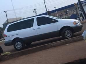 A picture of Toyota sienna for sale Year 2002 Condition Buy and drive