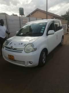 used toyota sienta