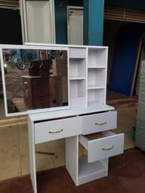 A picture of Dressing mirror 0774774314 0757797297