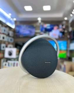 A picture of Harman Kardon Studio 8