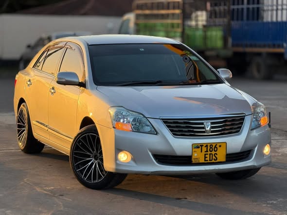 A picture of Toyota Premio new 0712188493