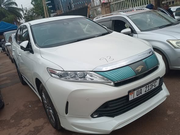 A picture of TOYOTA HARRIER 2018 MODEL