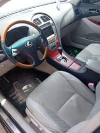 A picture of Lexus es 350 08 first body engine and gear is