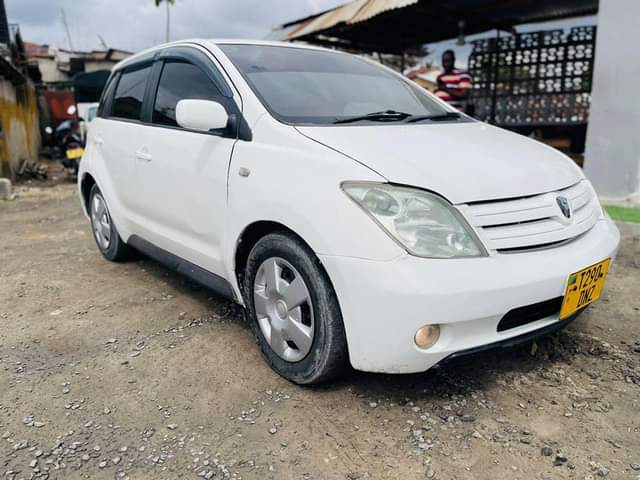 A picture of Toyota IST