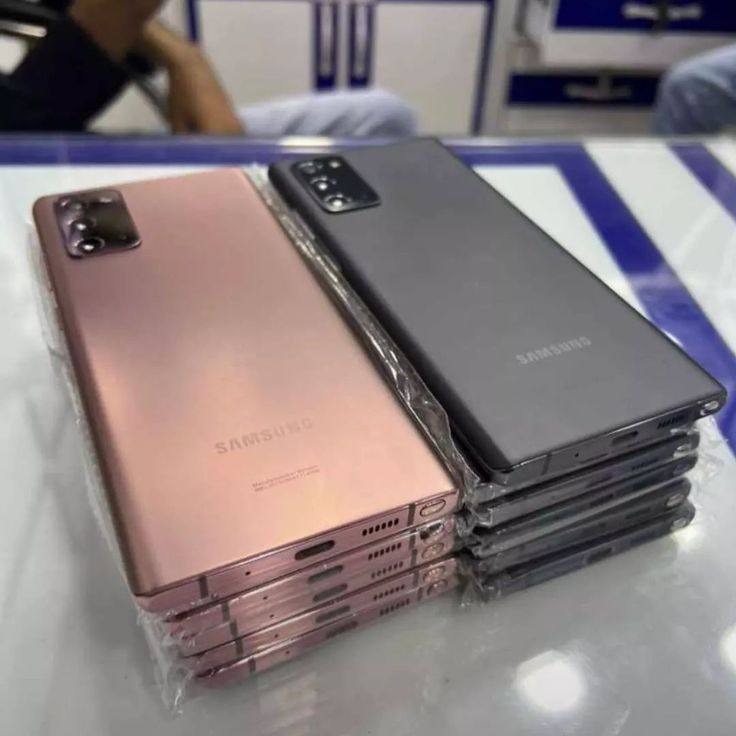 A picture of SAMSUNG NOTE 20 5G