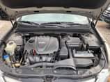 A picture of Hyundai Sonata 2012