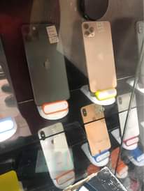 A picture of Iphones