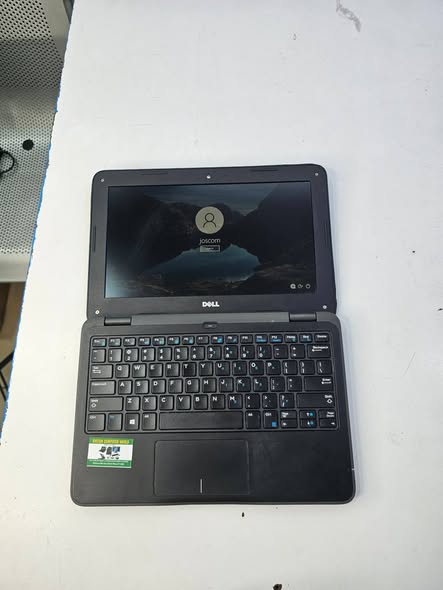 A picture of Dell latitude 3190