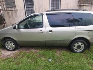 A picture of Toyota Sienna