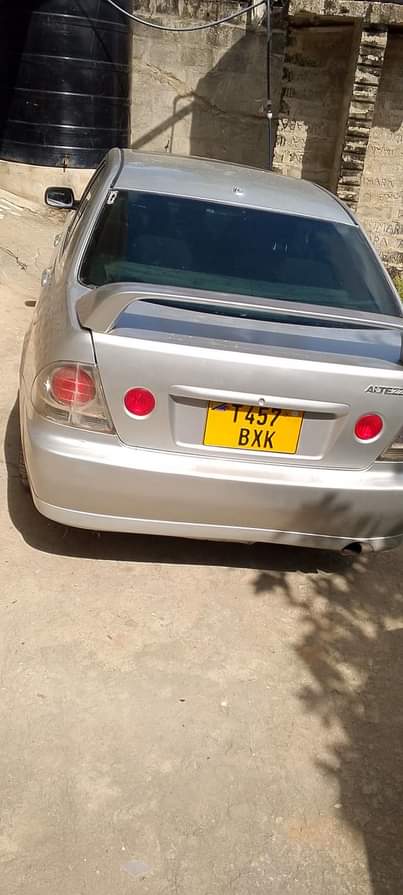 A picture of Toyota Allteza
