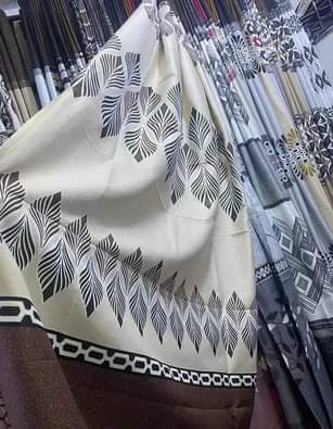 A picture of Pazia na Shuka nzito