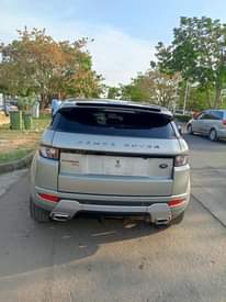 A picture of Distress sale for Range Rover