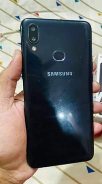 A picture of Clean Samsung Galaxy A10s 32gb 2gbram. Good battery4000mah at just